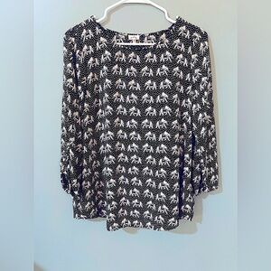 Pixley pullover blouse top elephant print roll tab sleeve size medium